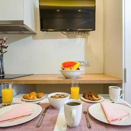 Tonia's Elegant Place With Parking Apartment *